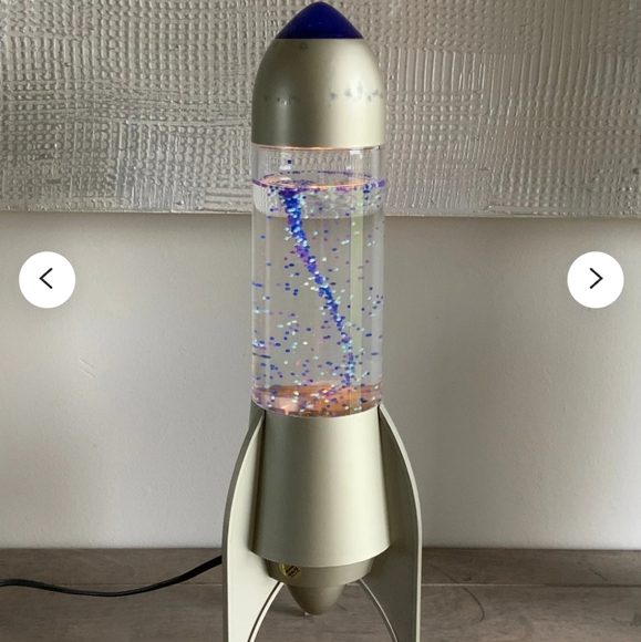 Y2K Vintage Vortex Tornado Lamp - Picture 2 of 3